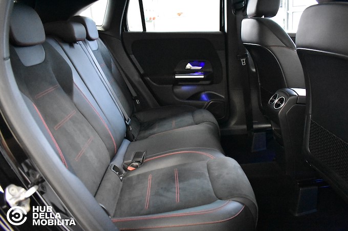 MERCEDES-BENZ GLA 200 d Automatic 4Matic Premium